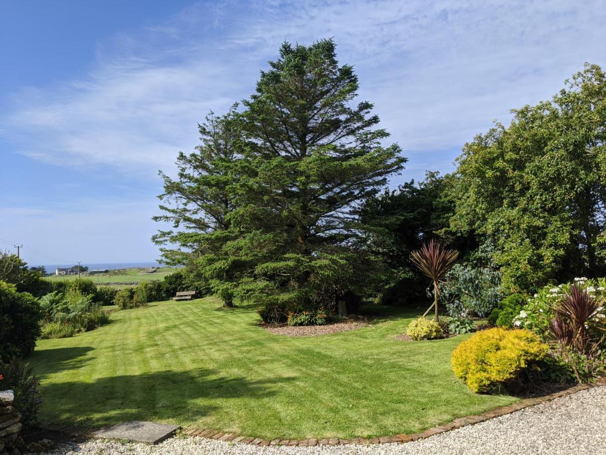 Villa Cosy, Coastal Retreat With A Large Garden Monreith Esterno foto
